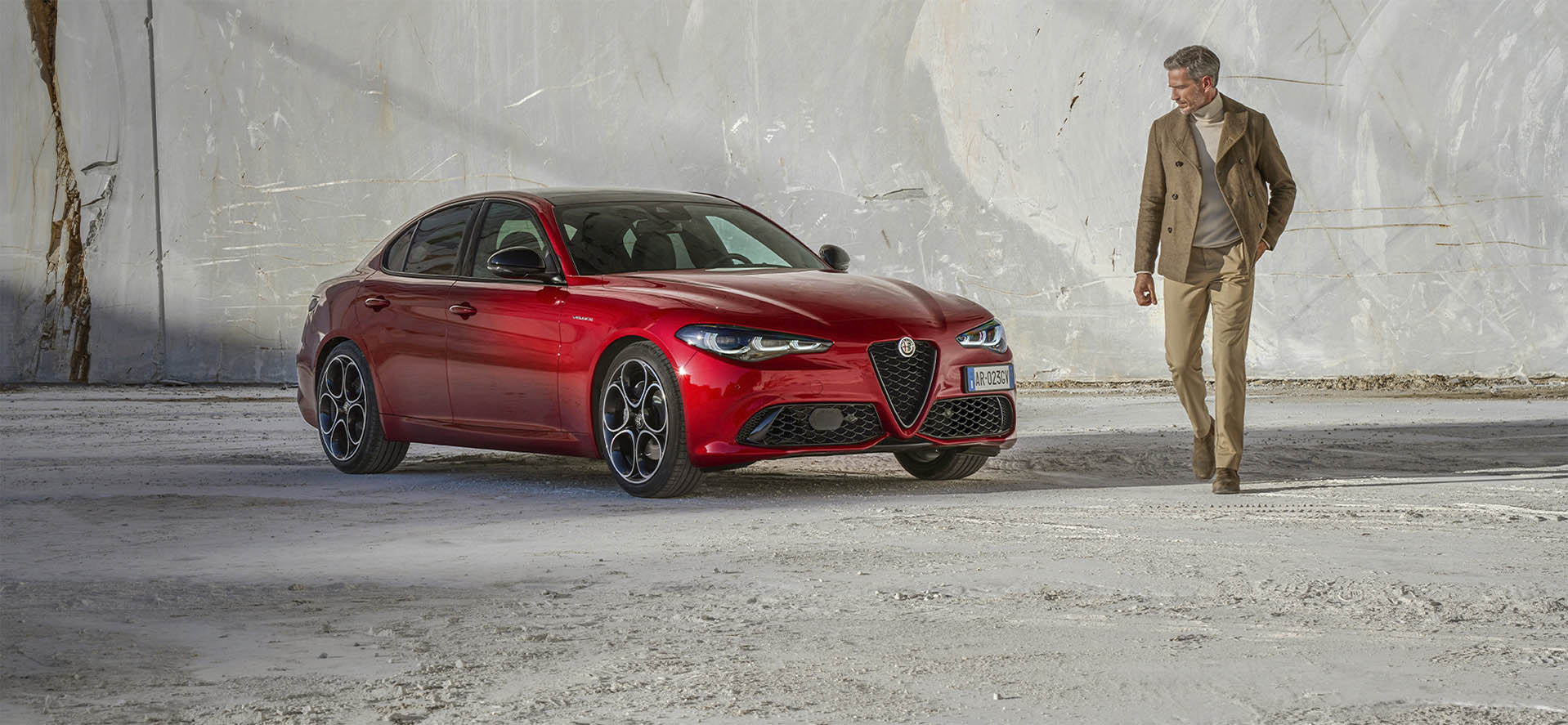 Alfa Romeo - ALFA ROMEO GIULIA BROŞÜR Broşürü, Kataloğu